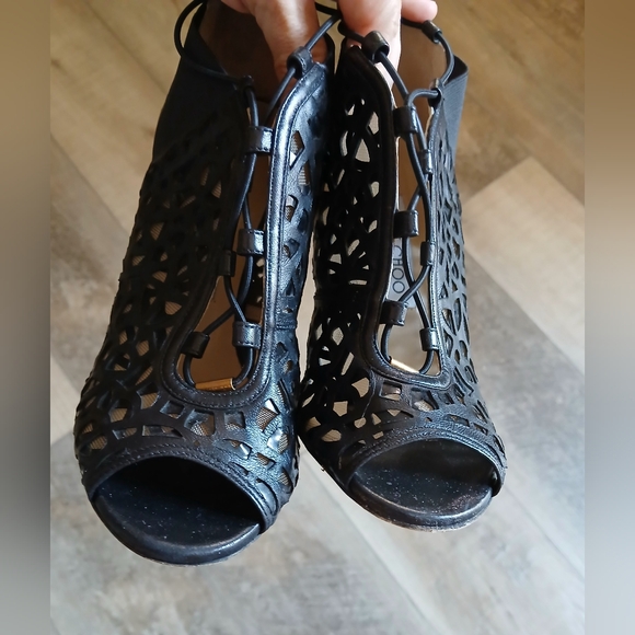 Jimmy Choo Tactic Black Nappa and Shiny Leather Sandal Booties. Size 37 - Picture 13 of 13